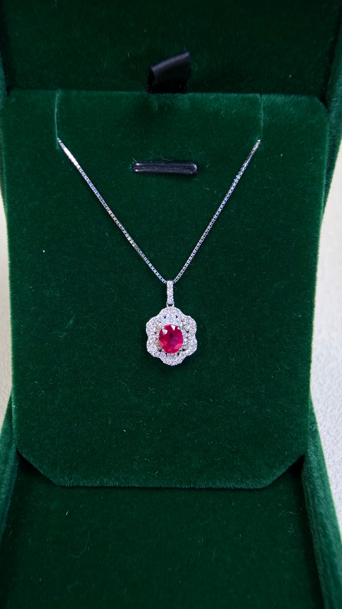 Pt850 platinum/Pt950 platinum&Ruby&Diamond Necklace| Ruby: 1.01ct Burmese-Pigeon Blood Red｜Diamonds：0.56ct｜Japanese Vintage Estate Jewelry -AHYN