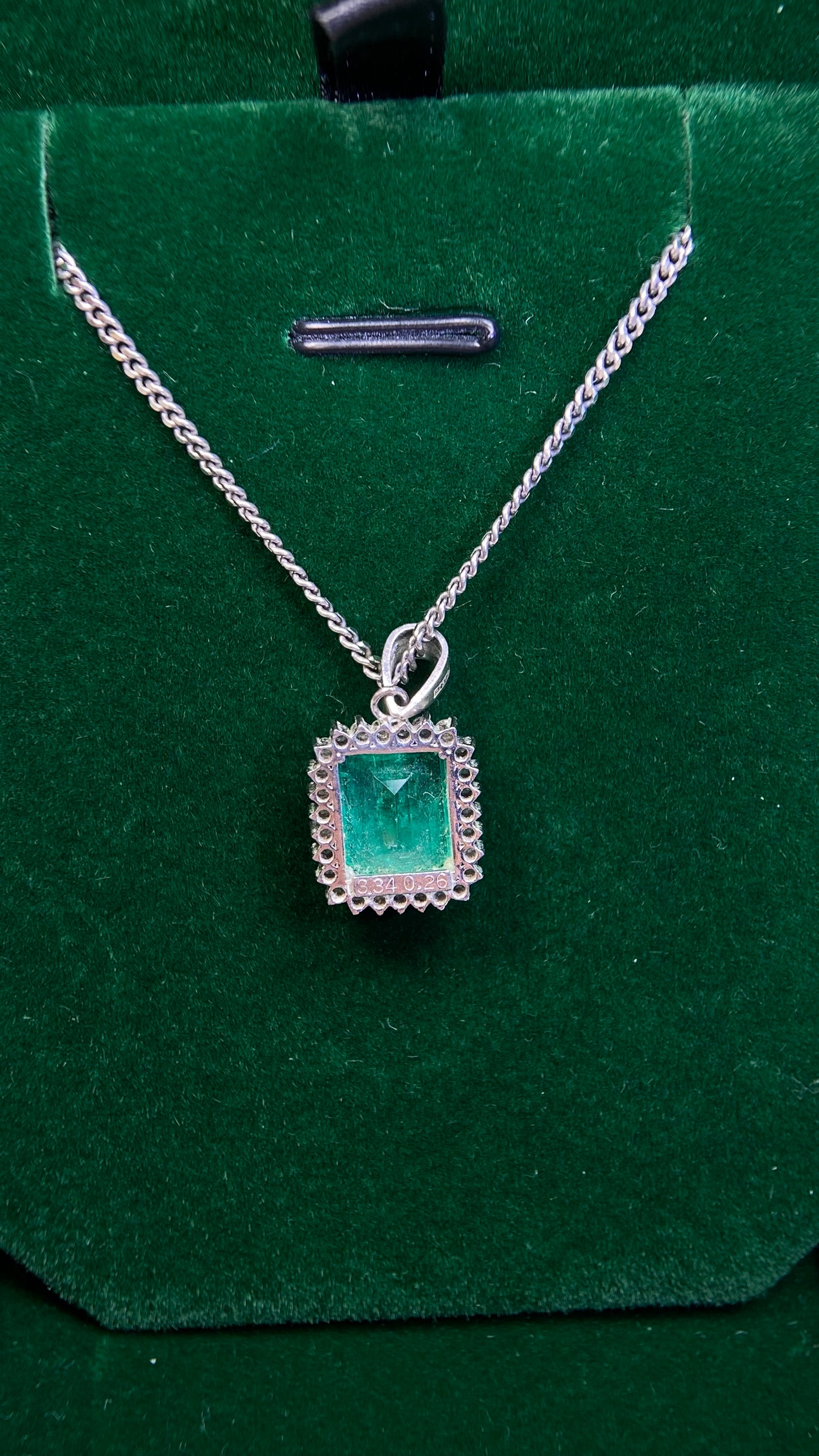 Pt900 platinum&Emerald&Diamond Necklace| Emerald: 3.34ct｜Diamonds：0.26ct｜Japanese Vintage Estate Jewelry -BMGY