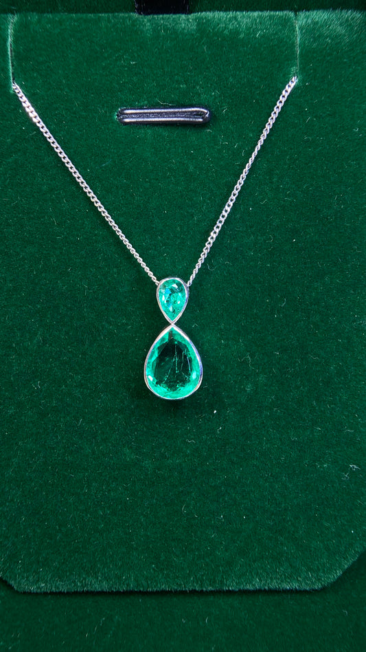 Pt900 platinum/Pt850 platinum&Emerald&Diamond Necklace| Emeralds: 1.56/0.35ct｜Japanese Vintage Estate Jewelry -BQWU