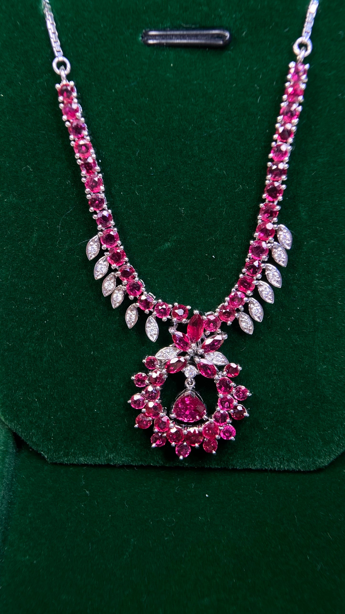 Pt900 platinum/Pt850 platinum&Ruby&Diamond Necklace| Rubys: 5.80ct｜Diamonds：0.15ct｜Japanese Vintage Estate Jewelry -BPZT