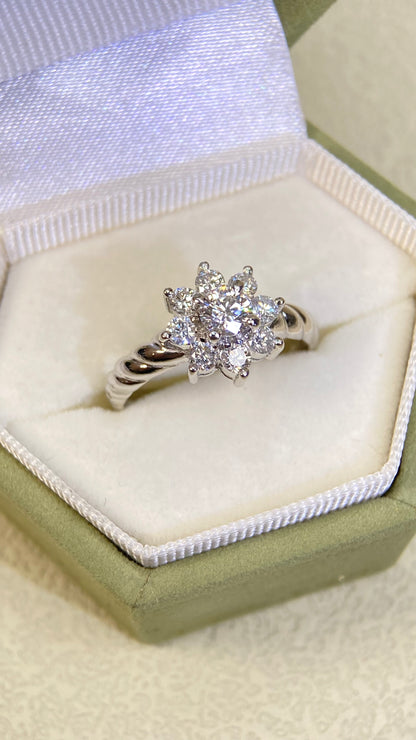 Pt900 Platinum&Diamond Ring| Diamond:0.261ct | Diamonds:0.42ct|Japanese Vintage Estate Jewelry -BSCL2841