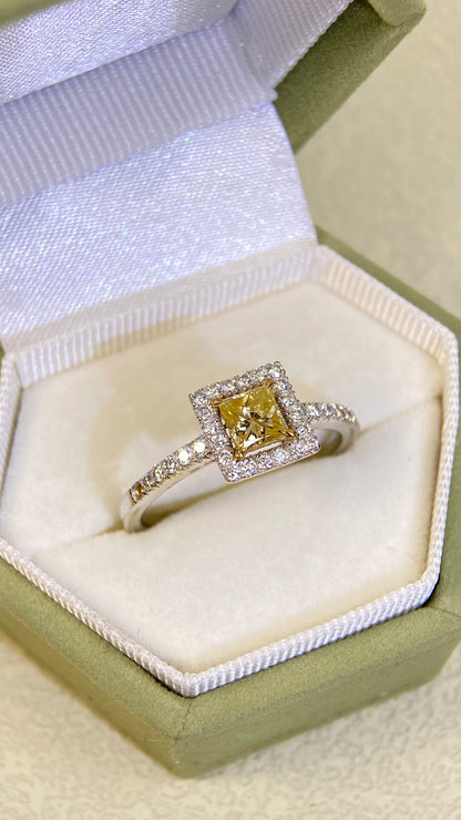 18K White Gold&Diamond Ring| Diamond:0.423ct FY -SI1 | Diamonds:0.32ct|Japanese Vintage Estate Jewelry -BRRZ