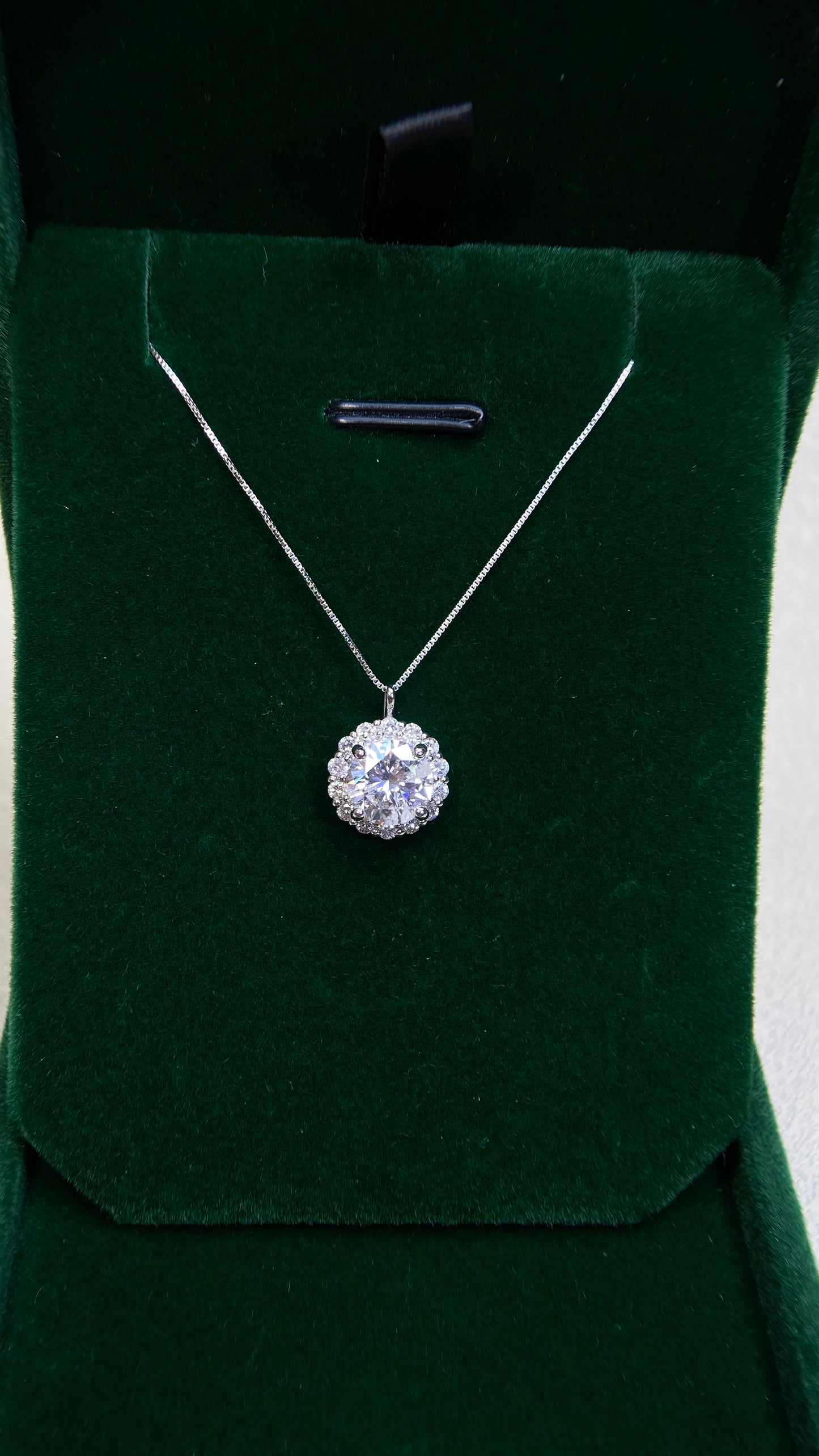 Pt900 platinum/Pt850 platinum&Diamond Necklace| Diamond：1.329ct｜Diamonds：0.28ct | Japanese Vintage Estate Jewelry -BSDH2864