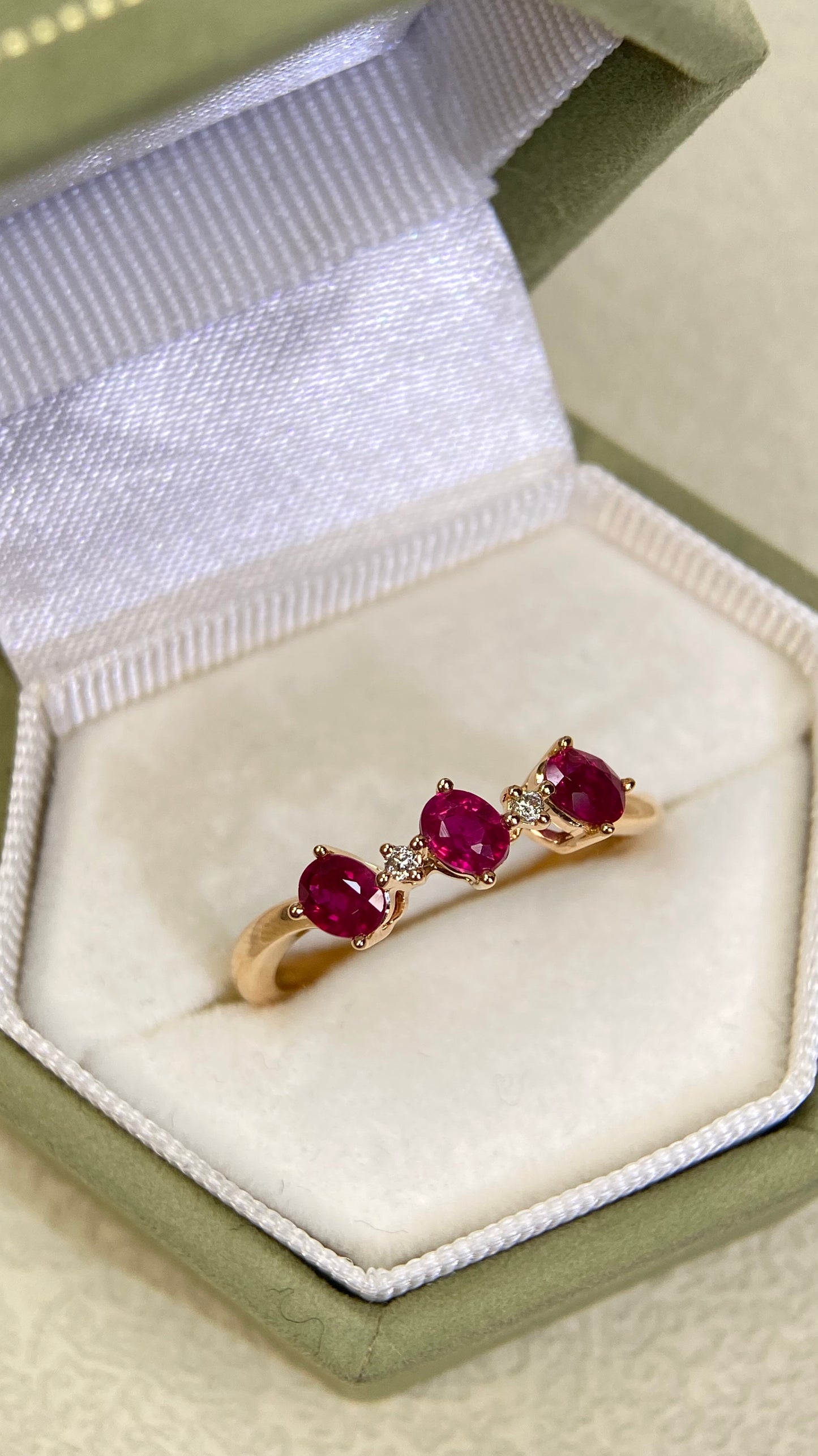 K18  Gold&Ruby&Diamond Ring| Rubies：0.60ct|Diamonds：0.02ct | Japanese Vintage Estate Jewelry -BSGS2994