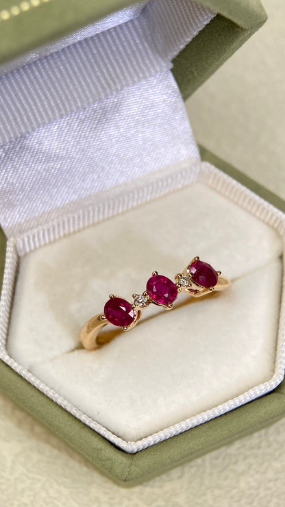 K18  Gold&Ruby&Diamond Ring| Rubies：0.60ct|Diamonds：0.02ct | Japanese Vintage Estate Jewelry -BSGS2994