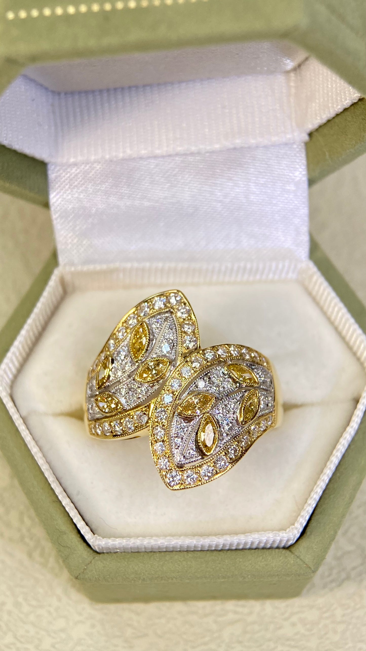 750(18K Gold)/Pt900 Platinum&Diamond Ring| Diamonds:0.97ct | Japanese Vintage Estate Jewelry -BSGU2996
