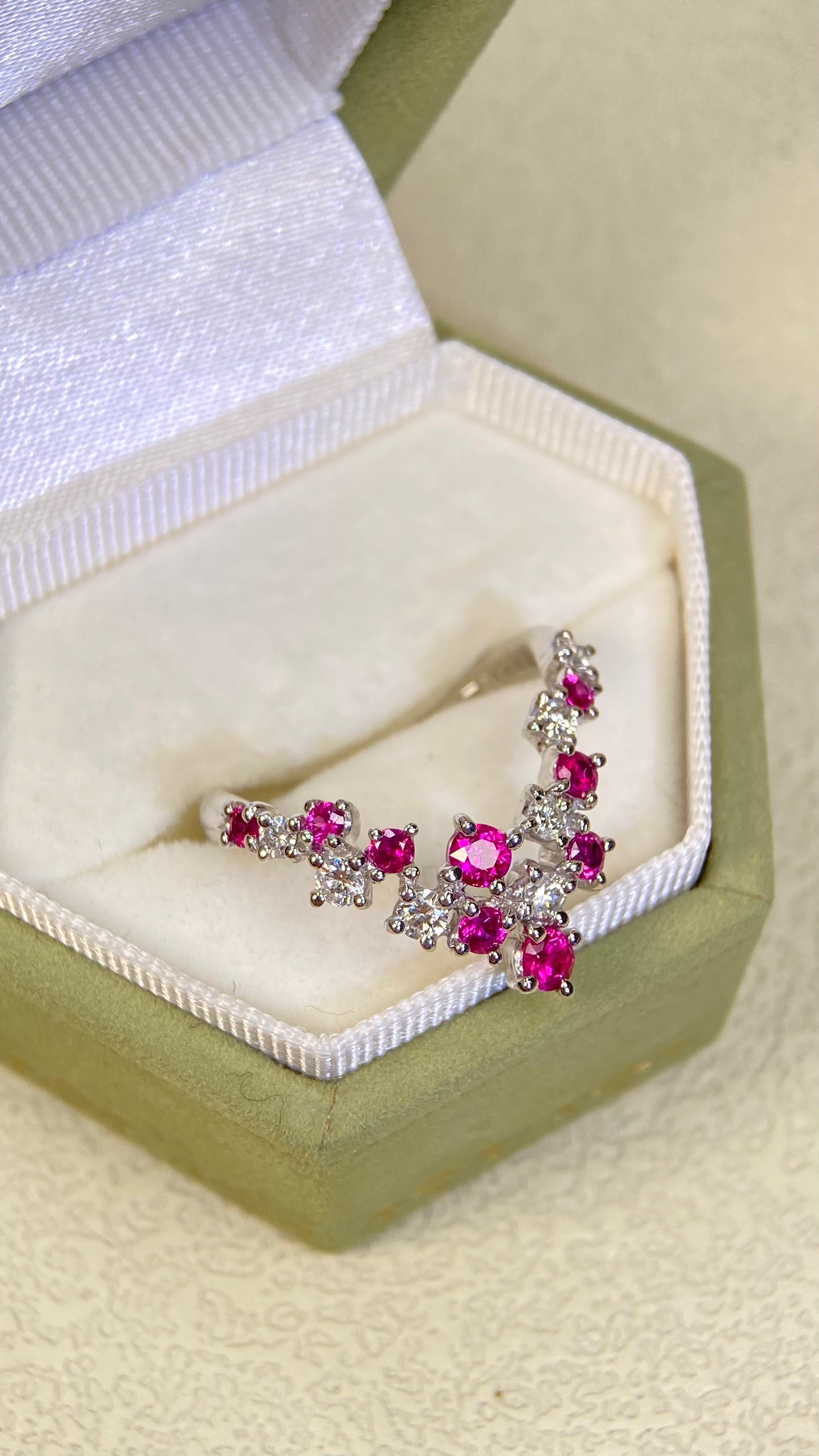 K18 White Gold&Ruby&Diamond Ring| Rubies：0.54ct|Diamonds：0.27ct | Japanese Vintage Estate Jewelry -BSJY3081