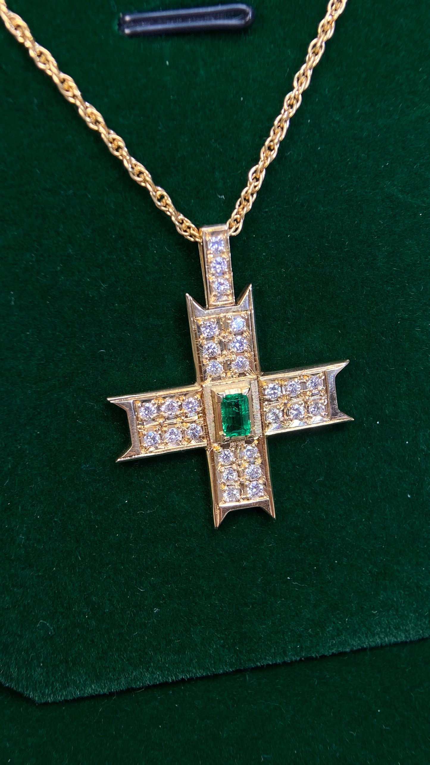Southern Cross 18K gold (75% gold)/750‰ Gold&Emerald&Diamond Necklace| Emerald: 0.22ct｜Diamonds: 0.48ct｜Japanese Vintage Estate Jewelry -BRZQ2727