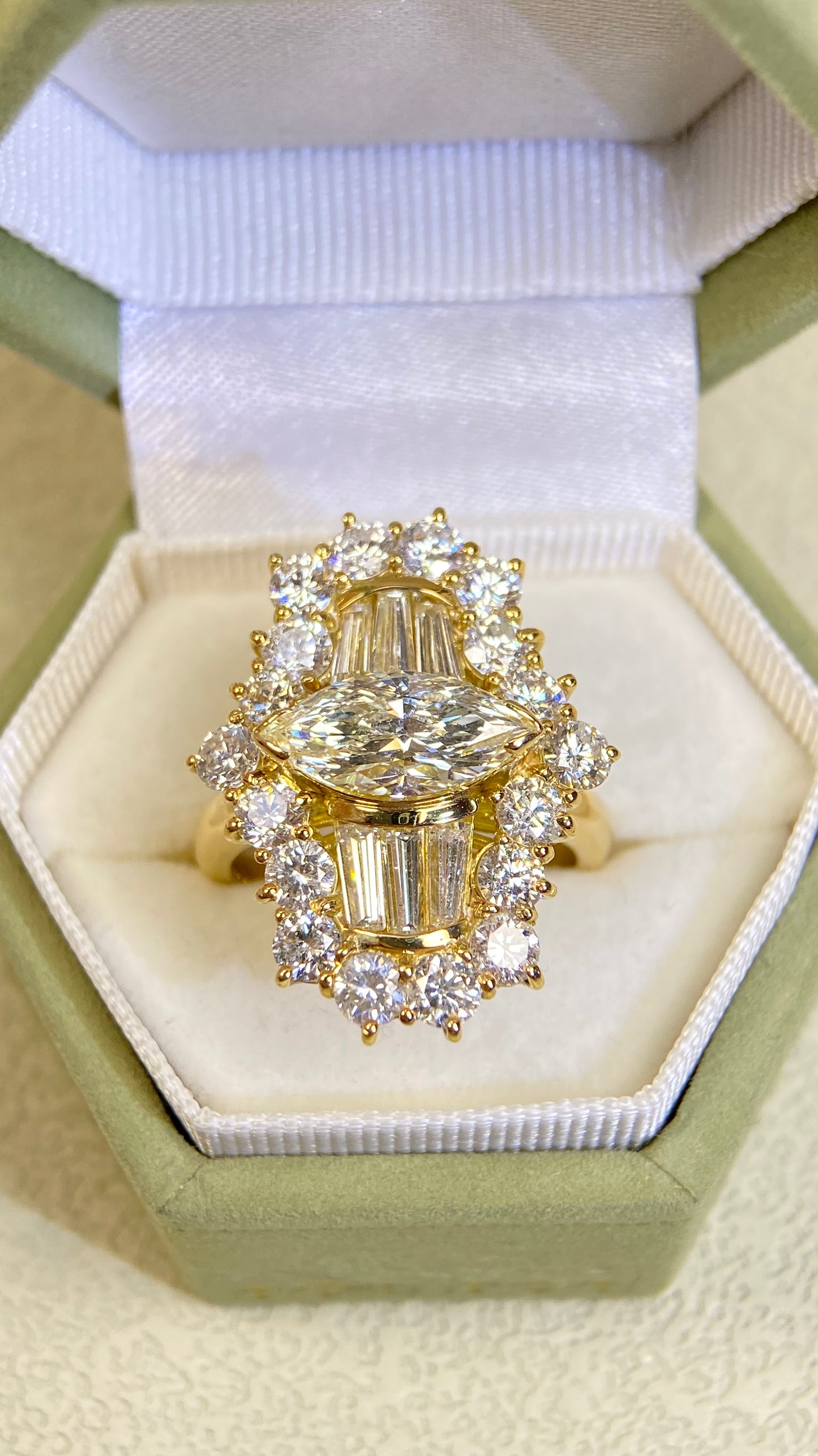 K18 Gold&Diamond Ring| Diamond:1.512ct L-SI1 | Diamonds:3.18ct | Japanese Vintage Estate Jewelry -BSLN3123