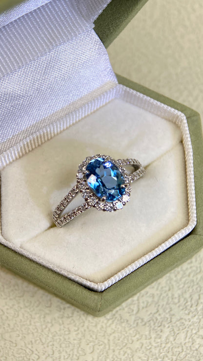 Pt900 Platinum&Aquamarine&Diamond Ring| Aquamarine：1.43ct Santa Maria | Diamonds：0.47ct | Japanese Vintage Estate Jewelry -BSKO3098