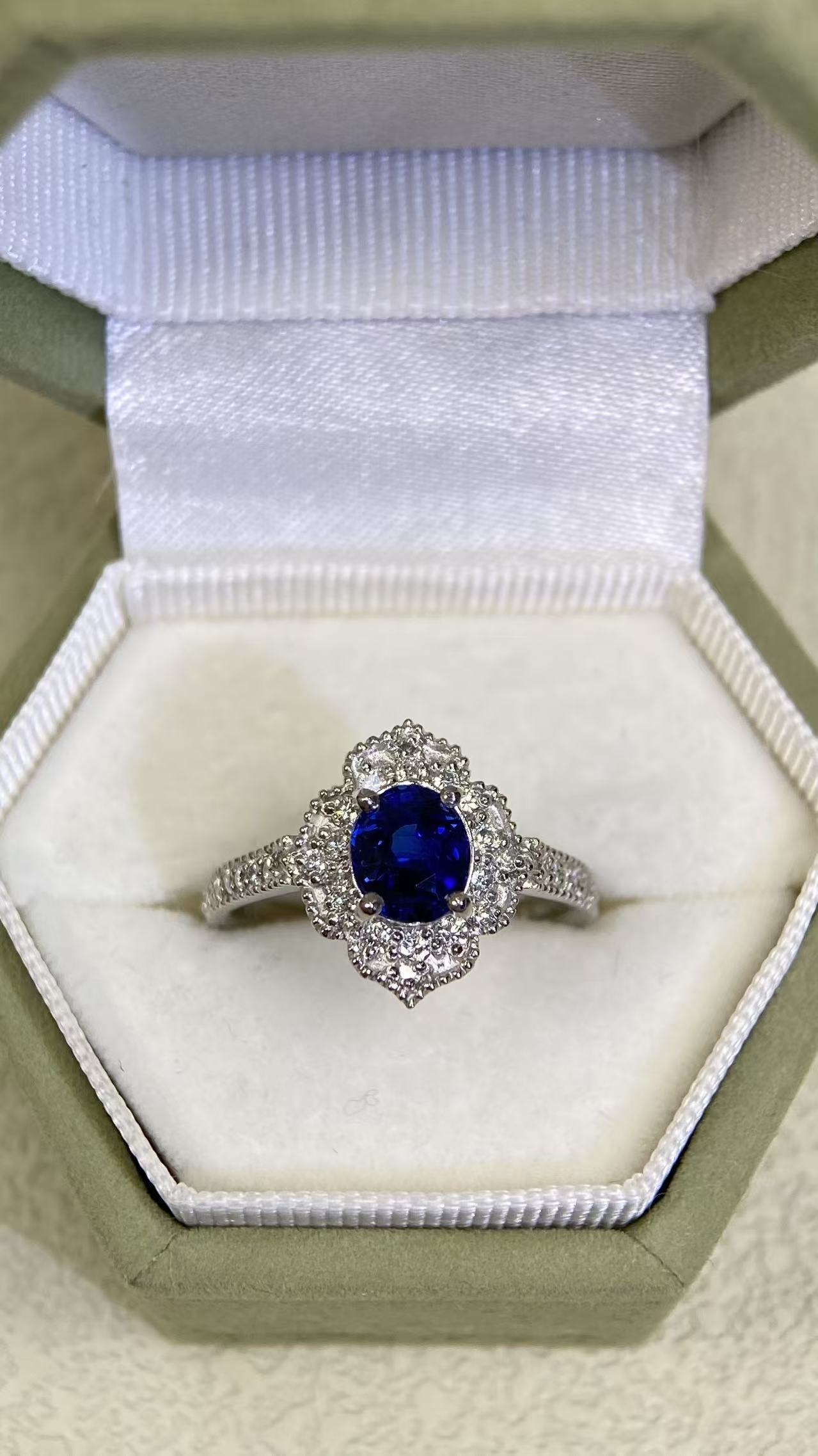 Pt900 Platinum&Sapphire&Diamond Ring| Sapphire：1.03ct Royal Blue| Diamonds：0.45ct | Japanese Vintage Estate Jewelry -BSMY3160