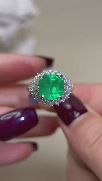 Pt900 Platinum&Emerald and Diamond Ring | Emerald 4.07ct | Diamond 1.15ct | Colombia | Japanese Vintage Estate Jewelry-BOYL