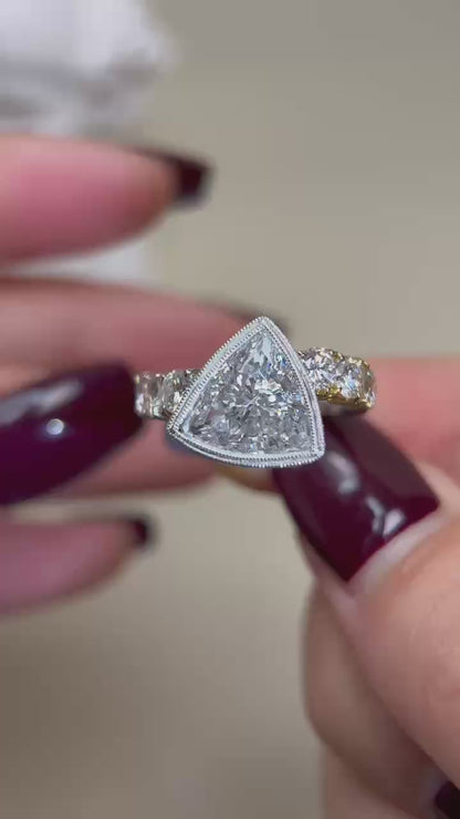 K18Gold/Pt900 Platinum&Diamond Ring | Diamond 3.007ct | Diamond 1.06ct | Japanese Vintage Estate Jewelry-BOXQ