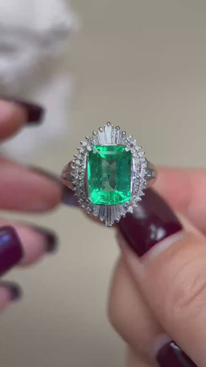 Pt900 Platinum&Emerald and Diamond Ring | Emerald 3.26ct | Diamond 0.62ct | Japanese Vintage Estate Jewelry-IDTS